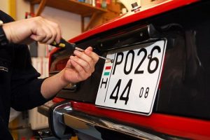 RENDÕRSÉGI FELHÍVÁS- Az autóra idegen rendszámot felhelyezni bûncselekmény!