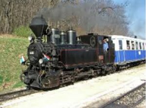 Romantika? Családi program? - Kisvasutak télen-nyáron!