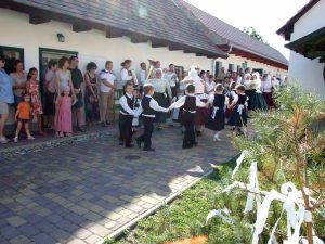 Pünkösdi vigasságok Környén