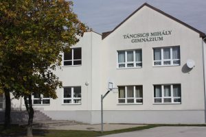 Támogassa a Kisbéri Táncsics Mihály Gimnázium alapítványát!