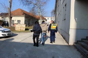Betörés miatt õrizetben - Videóval
