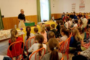 MÉHEK NAPJA a Mindszenty iskolában