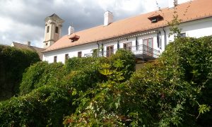 Új fogadóépület is épül Majkon