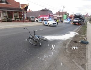 Halálos baleset történt a 81-es úton, Kisbér belterületén - Frissítve!