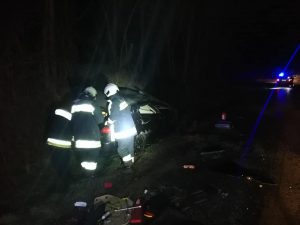 Késõ esti baleset Mór és Nagyveleg között