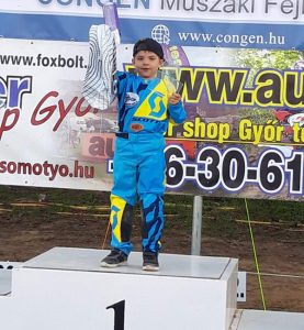 A nála idõsebbeket is legyõzte a móri kislegény!