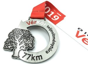 Móri gyõzelem és pályacsúcs a 77 km-es Vérkörön