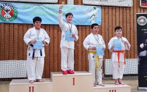 Tucatnyinál több éremmel tértek haza