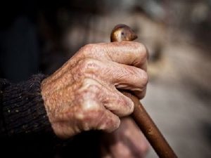 Jelzõrendszeres segítségnyújtás Oroszlányban