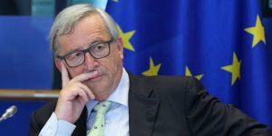 Juncker szerint a bevándorlásellenesek hazájukba szerelmes hülyék