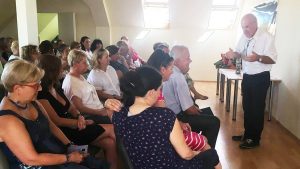 Az egészségügyi dolgozókat köszöntötték