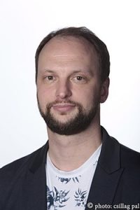 Õ is Tatabányán született: Macher Szilárd