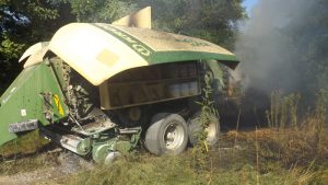 Bálatüzet oltottak a kisbéri tûzoltók