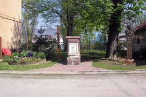 Kerítésbontás a 130. születésnapját ünneplõ Budaörsi Vasútállomáson