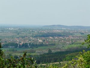 Ismeri Tatabánya környékét? - Õsidõk óta lakják Vértesszõlõst, mely az 1960-as években vált világhírûvé