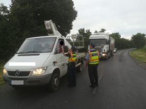 Finn módszerrel ellenõriztek az oroszlányi rendõrök