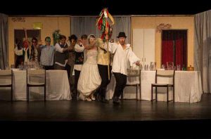 Pódium Színház: Bazi nagy magyar lagzi - Színház Oroszlányon