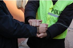 Asztallábbal támadtak, Oroszlányban akadtak horogra