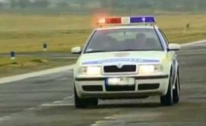 Fának ütközött egy autó Réde közelében