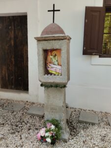 Képoszlop a Bleyer Jakab Heimatmuseum kertjében