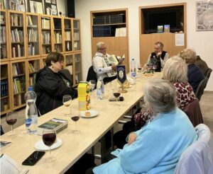 Tefner Zoltán könyvbemutatója a Stammtisch találkozóján