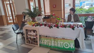  Nyitnikékre készülnek a kertbarátok.