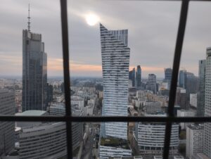 Felhőkarcolók között