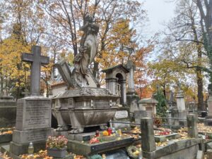 Női versek Mindenszentek ünnepére (és nem halloweenre)