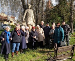 Koszorúzás gróf Széchenyi István szobránál