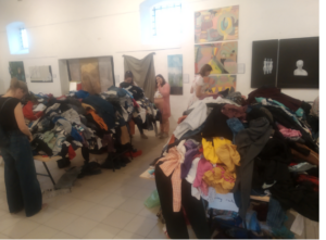 Jótékonysági ruhacsere a Zichy - majorban