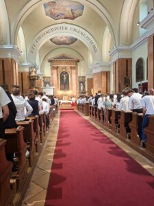 Évnyitó a Szent Benedek Iskolában