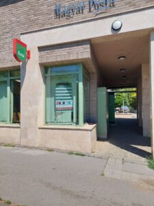 A nap kérdése. Miért nincs klíma az 1-es számú Postán Budaörsön?